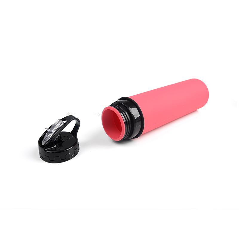 Silicone squeeze water bottle